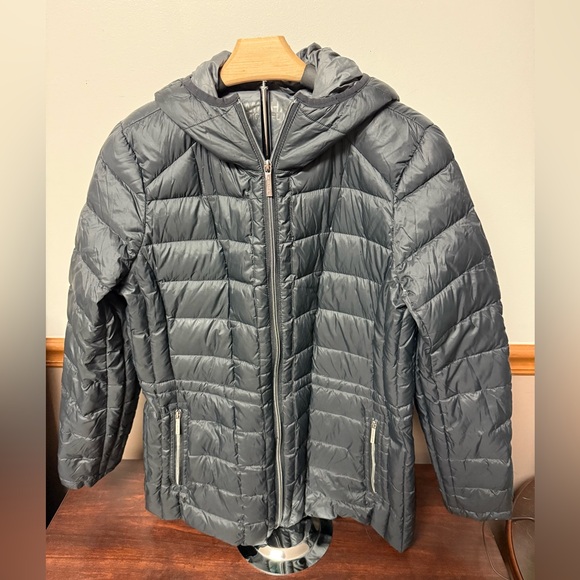 Michael Kors Black Packable Down Jacket Size Large - Picture 1 of 9